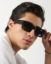 Cargar imagen en el visor de la galería, VANGUARD / NEGRO-NEGRO
